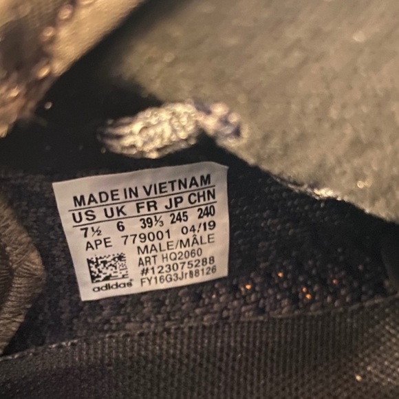 Adidas | Yeezy Boost 350 V2 Sneakers NEW!!! - Picture 3 of 3